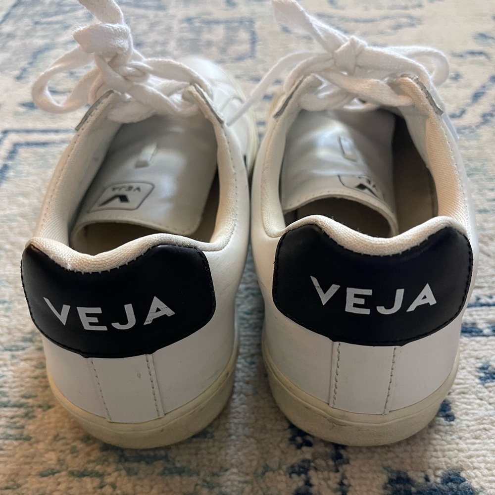 Women’s Veja Campo Tennis Sneaker Black White Size 7 /EU 38 - Picture 6 of 7